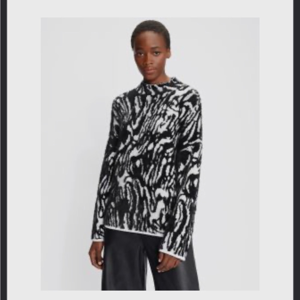 Ted Baker Zaidie Zebra black white artsy sweater size S (Ted size 1) NWT